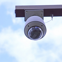 防犯カメラと鍵を活用したセキュリティの強化